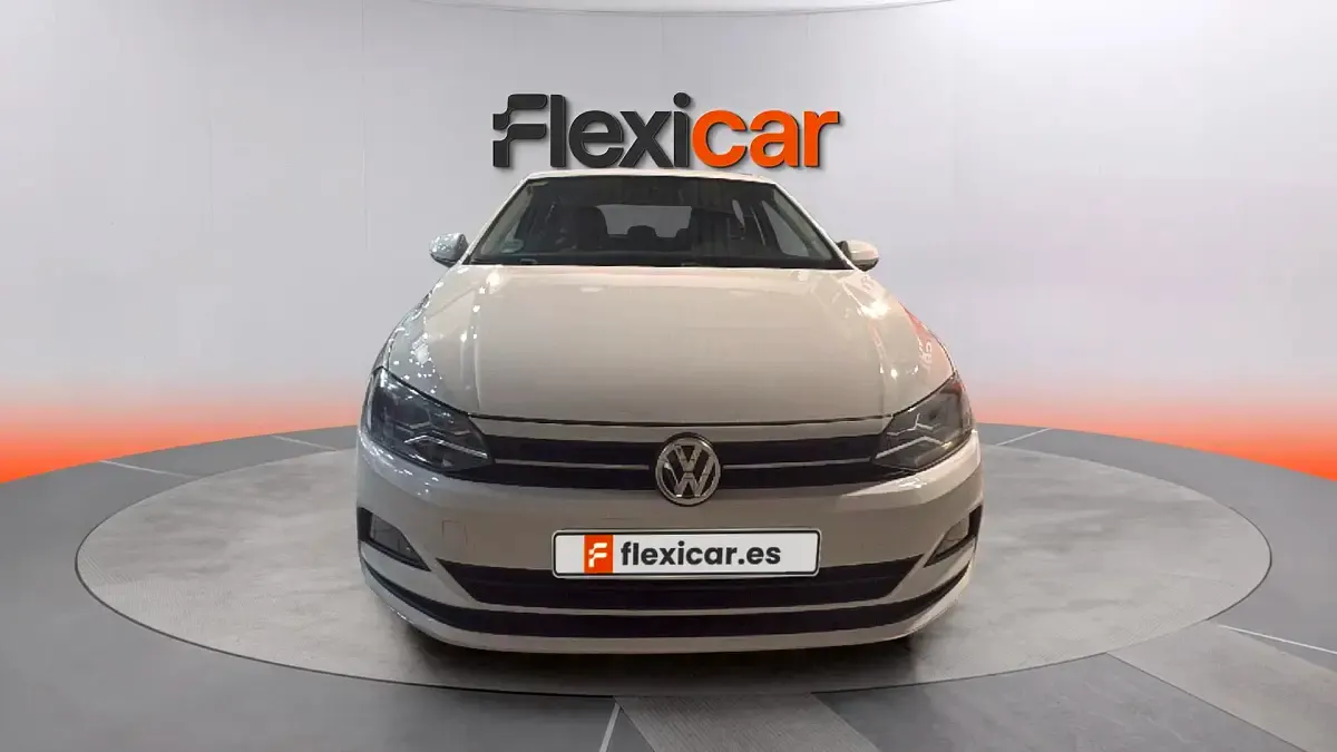 Usado VW Polo R-line 75 CV (55 kW) 2018 Blanco Utilitario