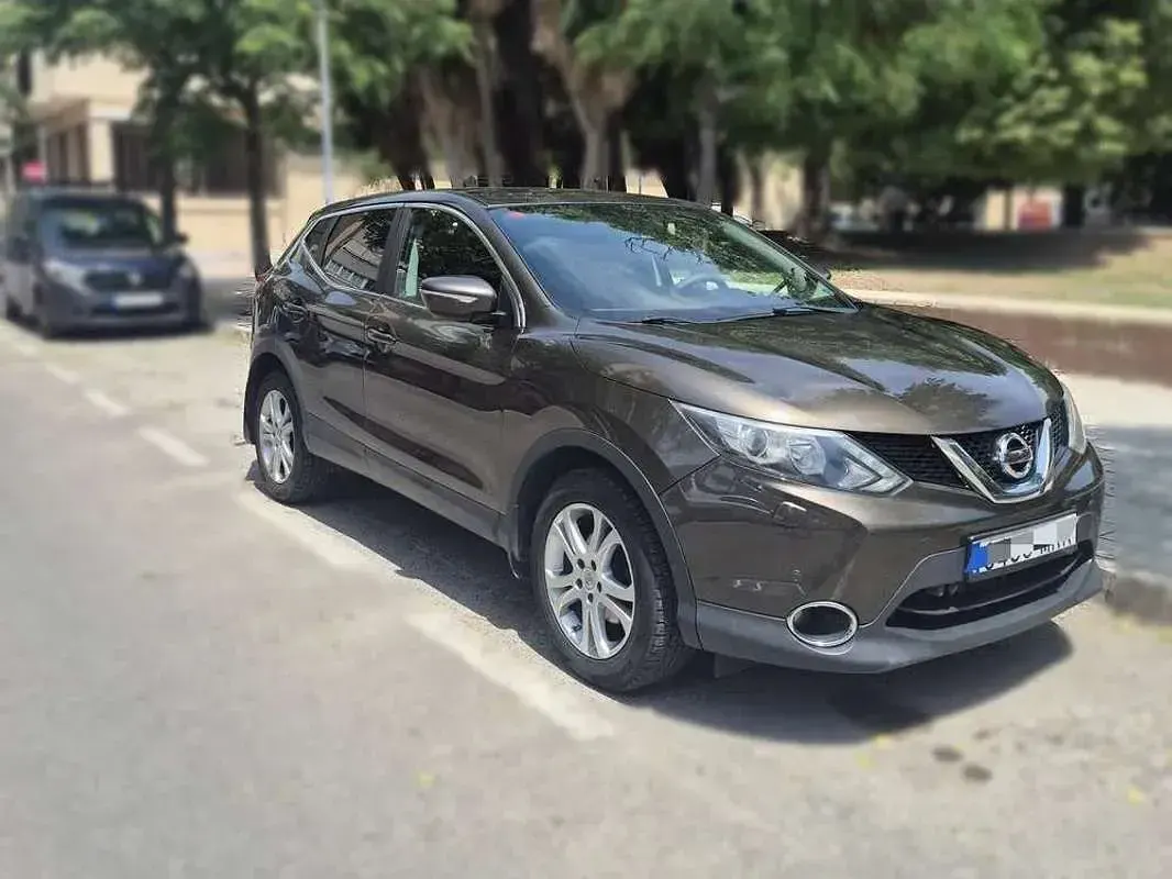 Usado Nissan Qashqai Acenta 131 CV (96 kW) 2014 Marrón SUV