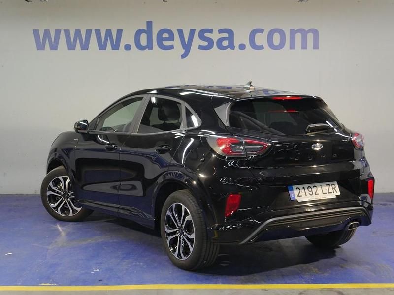 Usado Ford Puma ST-Line 120 CV (88 kW) 2022 Negro SUV