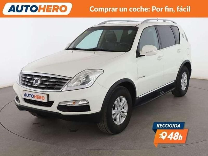 Blanco Usado 2015 Ssangyong (KGM) Rexton SUV | 11.299 € (Buen precio) - Imagen 1/1