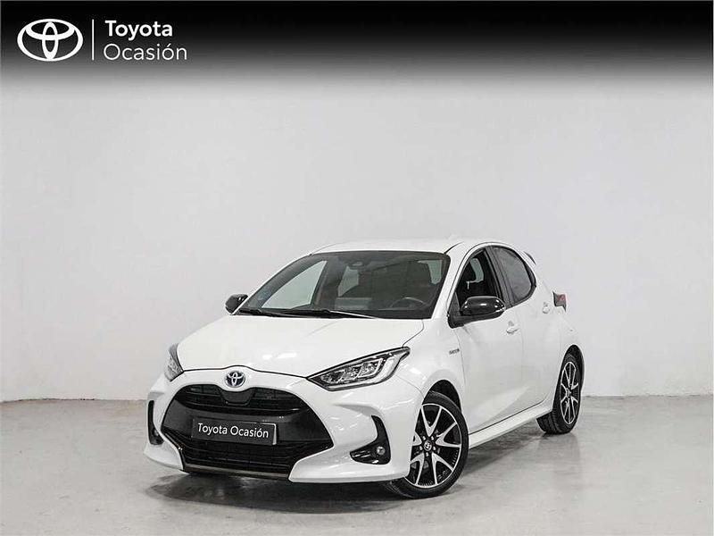 Blanco Usado 2021 Toyota Yaris Hybrid Style Monovolumen | 16.900 € (Super precio) - Imagen 1/4