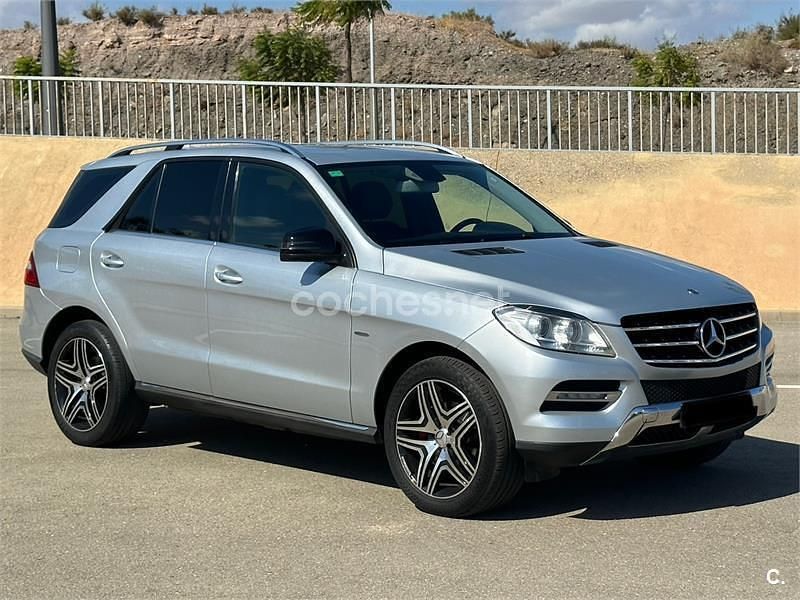 Gris / plata Usado 2012 Mercedes ML250 Edition 1 SUV | 16.900 € (Super precio) - Imagen 1/3