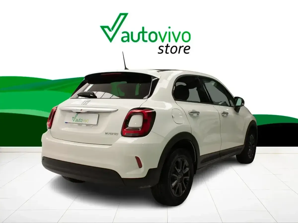 Käytetty Fiat 500X Club 130 HP (95 kW) 2022 Valkoinen Katumaasturi