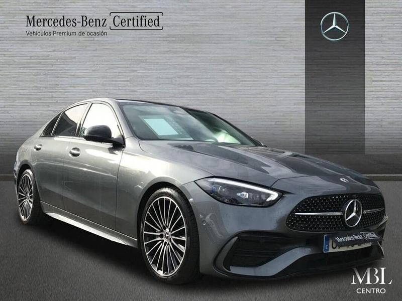 Usado Mercedes C200 AMG line 204 CV (150 kW) 2021 Selenitgrey  metallic paint Berlina