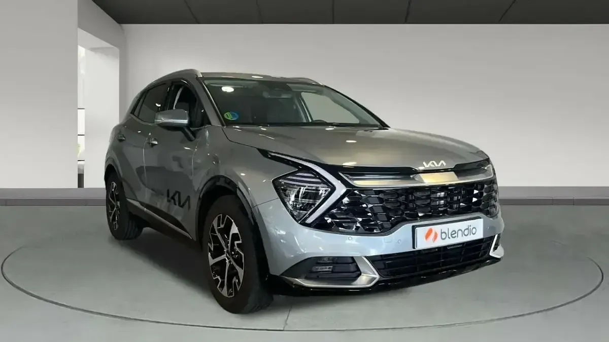 Usado Kia Sportage 150 CV (110 kW) 2024 Gris SUV