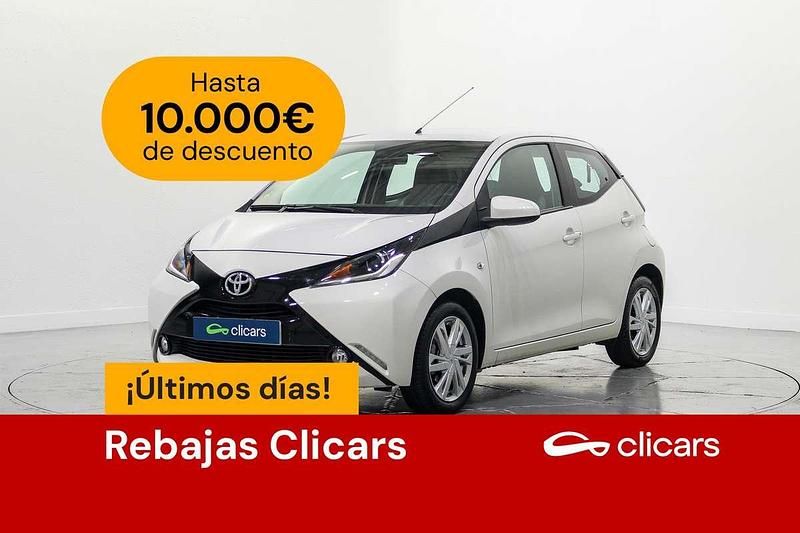 Blanco Usado 2016 Toyota Aygo X-play Utilitario | 10.190 € (Precio justo) - Imagen 1/4