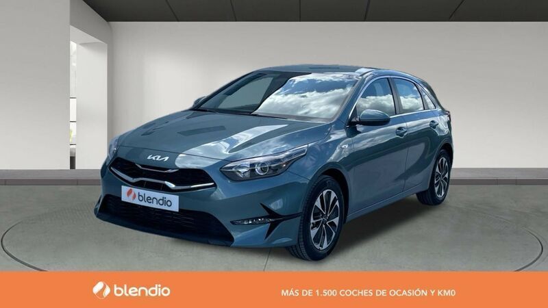 Gris Usado 2024 Kia Ceed Utilitario | 25.500 € (Caro) - Imagen 1/4
