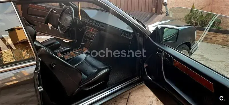 Usado Mercedes SL300 188 CV (138 kW) 1989 Negro Descapotable