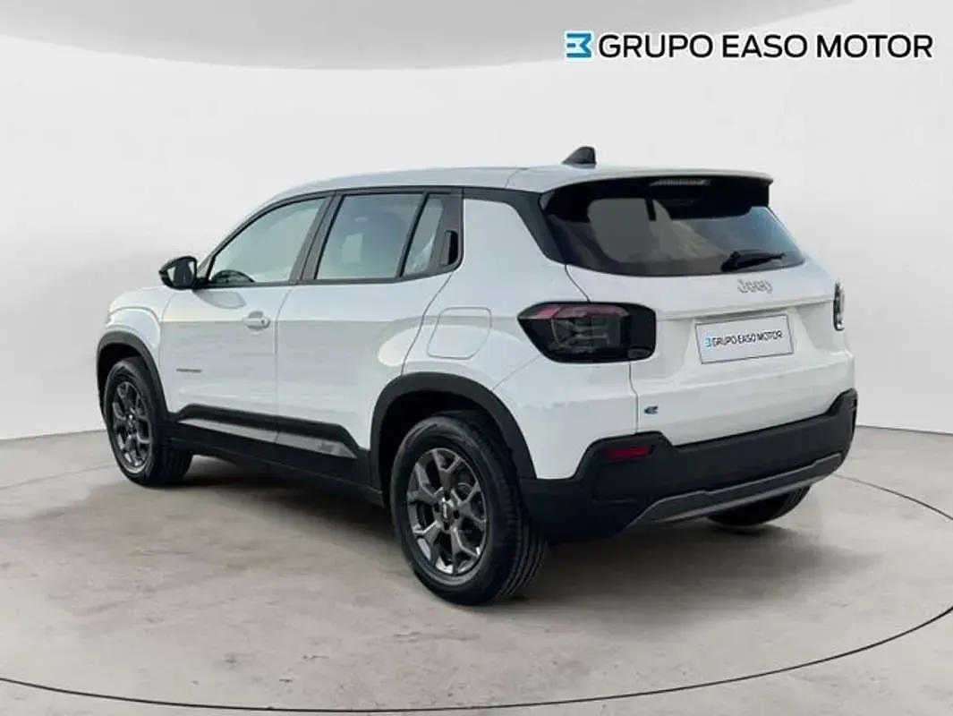 Usado Jeep Avenger EV Longitude 114 kW (156 CV) 2024 Blanco SUV