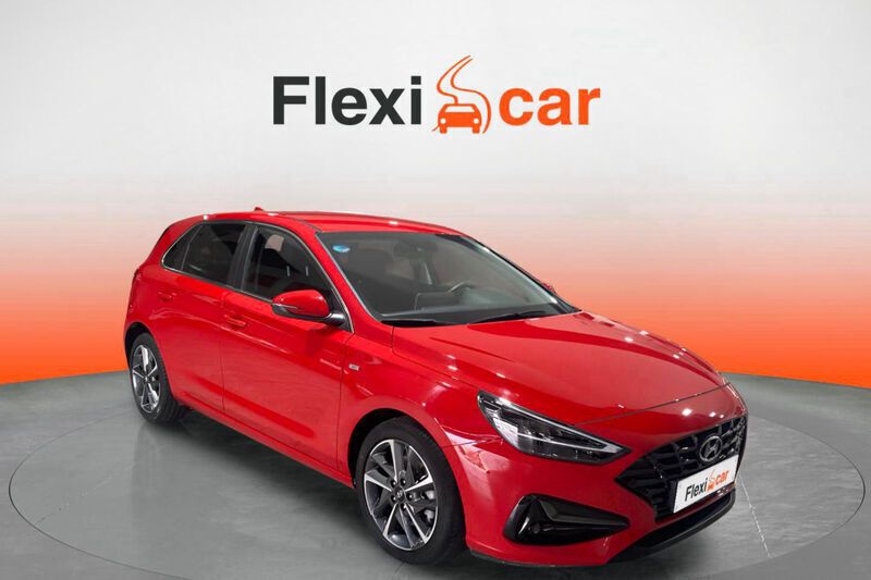 Rojo Usado 2020 Hyundai i30 Berlina | 15.290 € (Precio justo) - Imagen 1/4