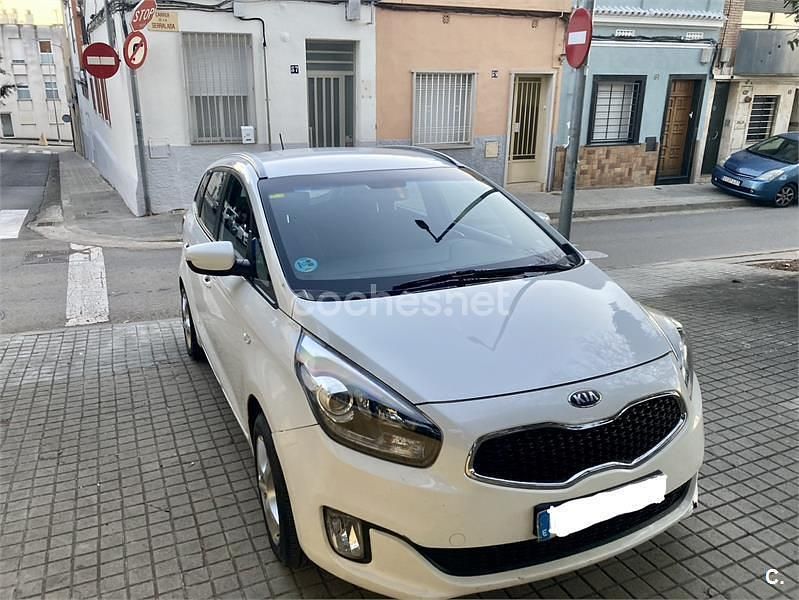 Blanco Usado 2014 Kia Carens Monovolumen | 3999 € (Super precio) - Imagen 1/4