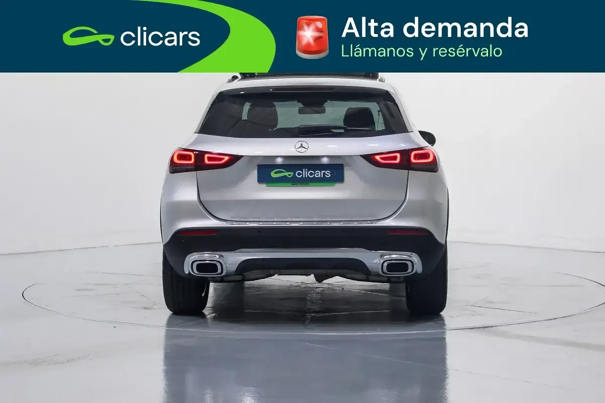 Usado Mercedes GLA180 136 CV (100 kW) 2022 Gris SUV