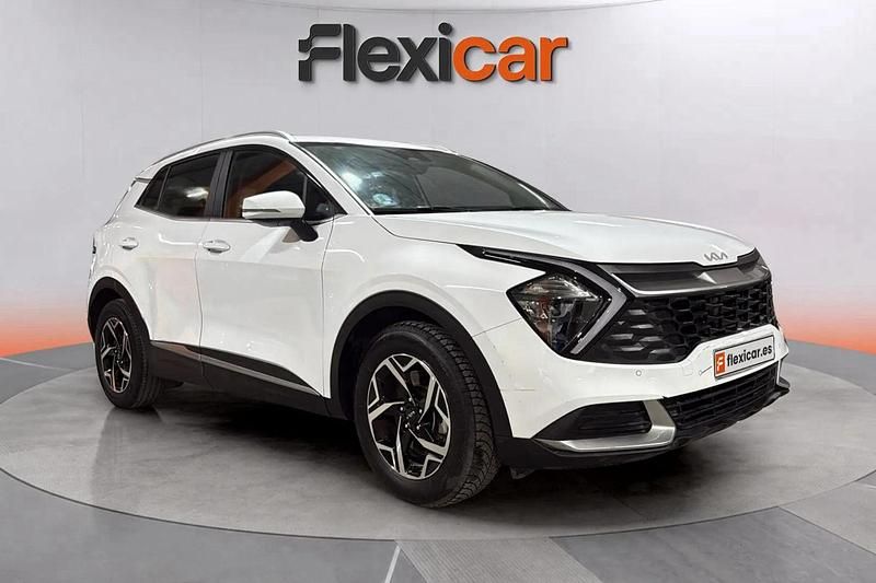 Usado Kia Sportage 136 CV (100 kW) 2023 Blanco SUV