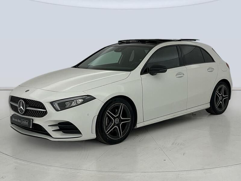 Blanco Usado 2022 Mercedes A180 | 29.900 € (Un poco caro) - Imagen 1/4