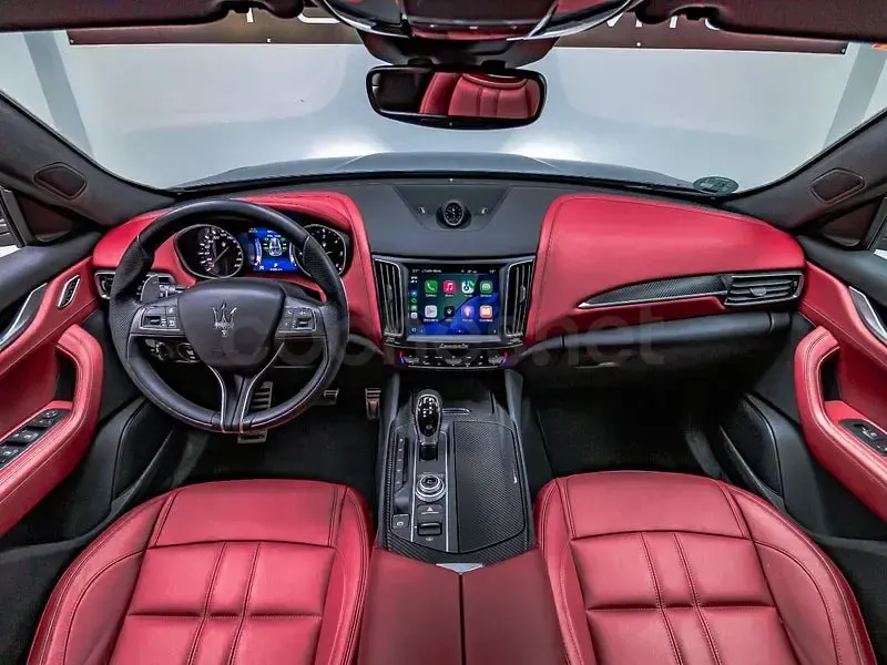 Usado Maserati Levante 275 CV (202 kW) 2017 Negro SUV