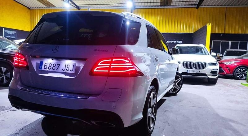 Usado Mercedes GLE500 449 CV (330 kW) 2016 Blanco SUV