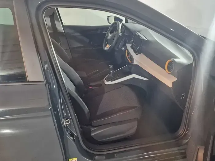 Usado Seat Arona Style 115 CV (84 kW) 2025 Azul SUV
