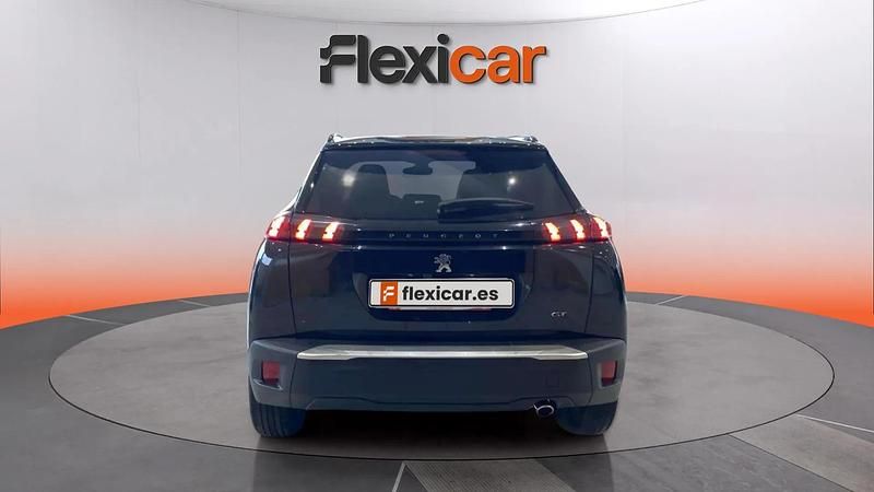 Usado Peugeot 2008 GT 131 CV (96 kW) 2022 Negro SUV