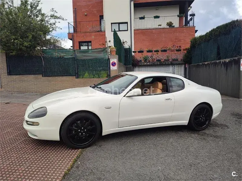 Usado Maserati Coupé GT 370 CV (272 kW) 2000 Blanco Coupe