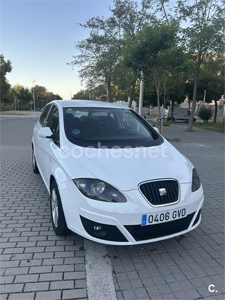 Blanco Usado 2010 Seat Altea Reference Monovolumen | 4500 € (Buen precio) - Imagen 1/4