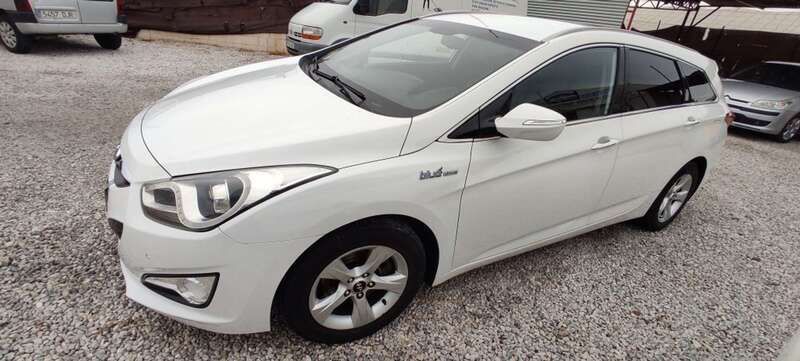 Blanco Usado 2013 Hyundai i40 GLS Familiar | 5995 € - Imagen 1/4