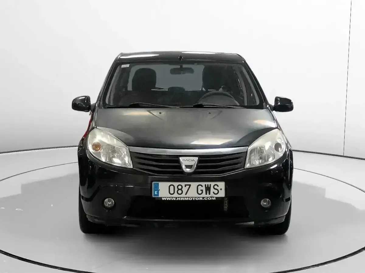 Usado Dacia Sandero Lauréate 75 CV (55 kW) 2010 Negro Berlina