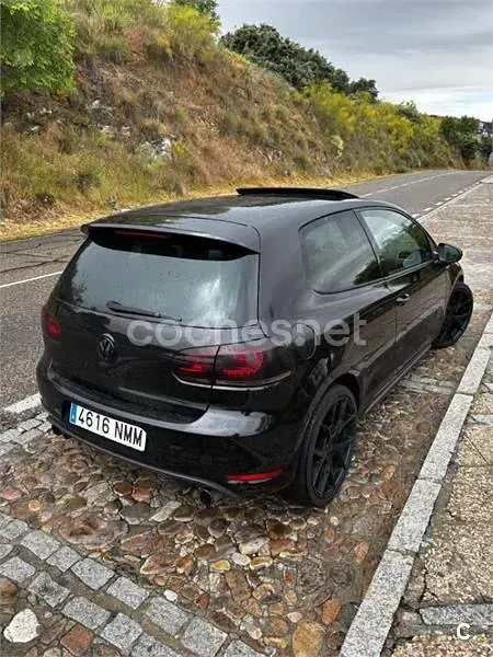 Usado VW Golf VI GTI 210 CV (154 kW) 2009 Negro Utilitario