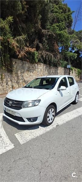 Używany Dacia Sandero Lauréate 90 KM (66 kW) 2016 Biały Sedan/Limuzyna