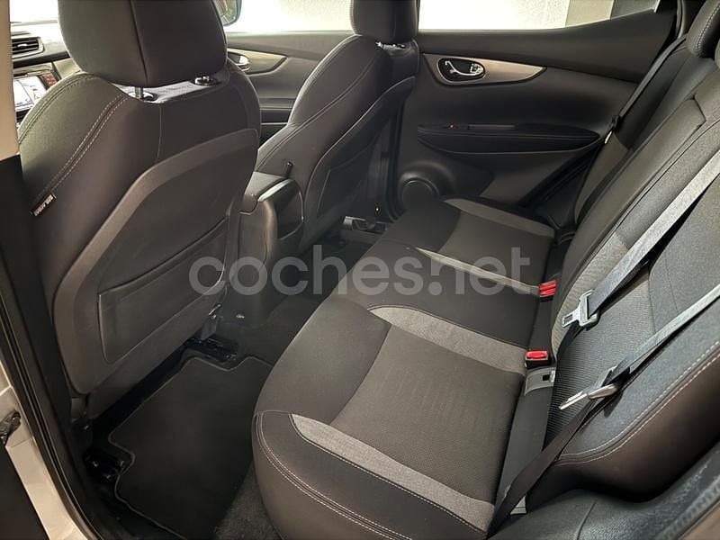 Usado Nissan Qashqai N-Connecta 110 CV (80 kW) 2018 Gris / plata SUV