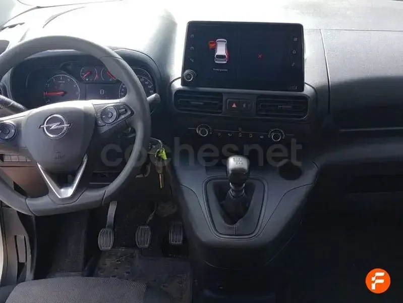 Usado Opel Combo Life Edition 102 CV (75 kW) 2022 Blanco Monovolumen
