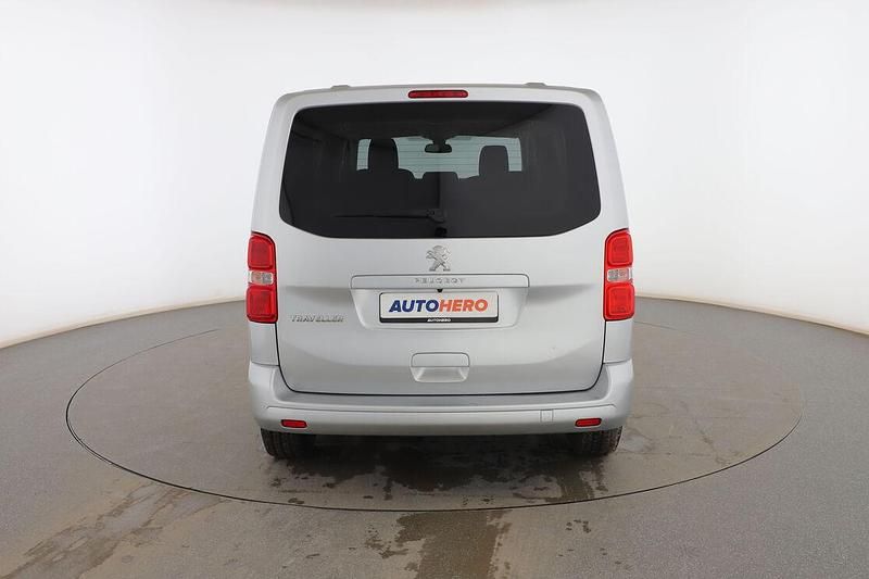 Usado Peugeot Traveller Business-Line 115 CV (84 kW) 2018 Gris Monovolumen