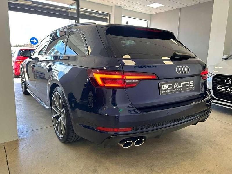 Usado Audi S4 354 CV (260 kW) 2018 Azul Familiar