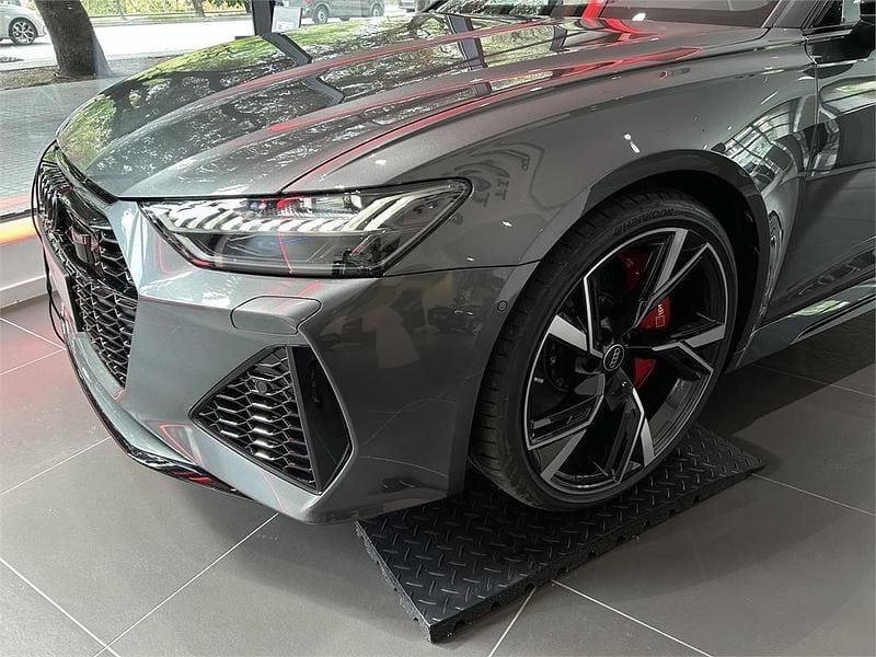 Nuevo Audi RS6 Performance 630 CV (463 kW) 2026 Gris Familiar