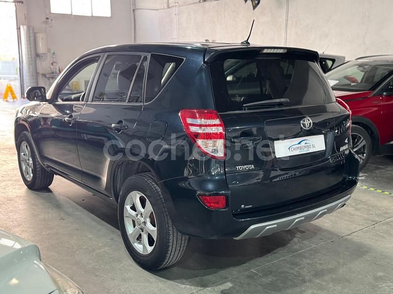 Usado Toyota RAV4 Executive 150 CV (110 kW) 2011 Azul SUV