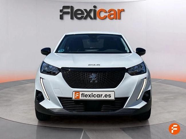 Usado Peugeot 2008 Active 100 CV (73 kW) 2021 Blanco SUV