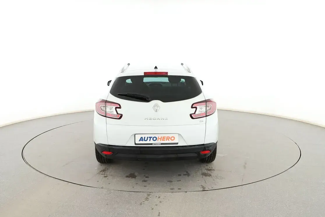 Używany Renault Mégane GrandTour LIMITED 115 KM (84 kW) 2016 Biały Kombi