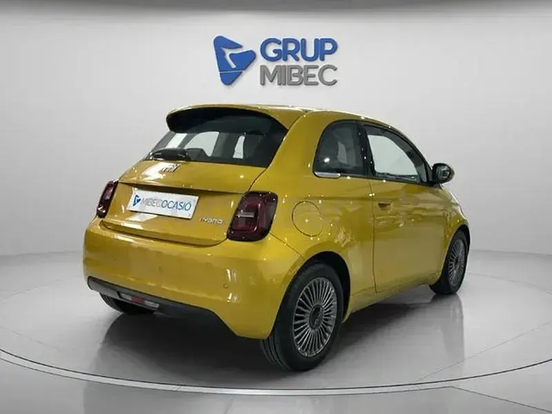 Nuevo Fiat 500 65 CV (47 kW) 2026 Amarillo Berlina