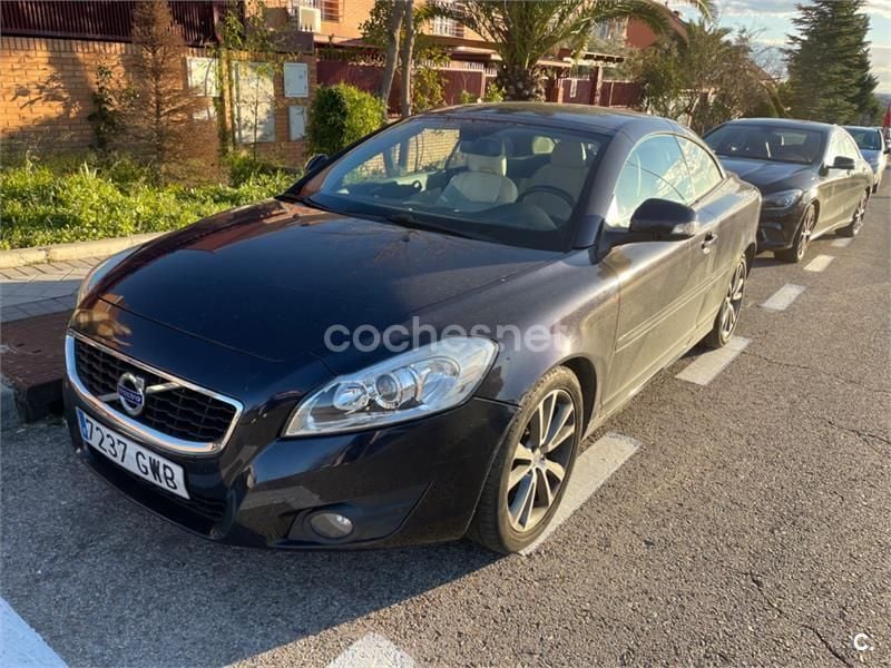 Etiqueta b (amarilla) Usado 2011 Volvo C70 Momentum Descapotable | 9600 € (Buen precio) - Imagen 1/4
