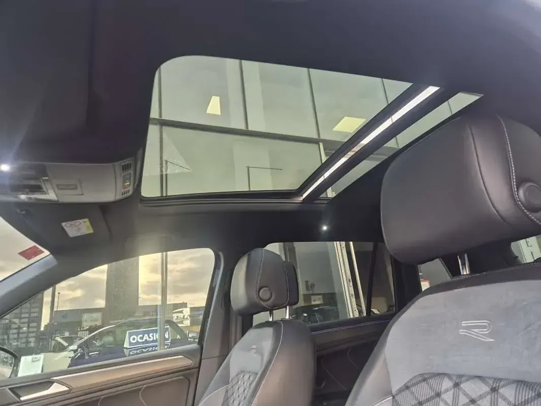 Usado VW Tiguan R-line 200 CV (147 kW) 2021 Negro SUV