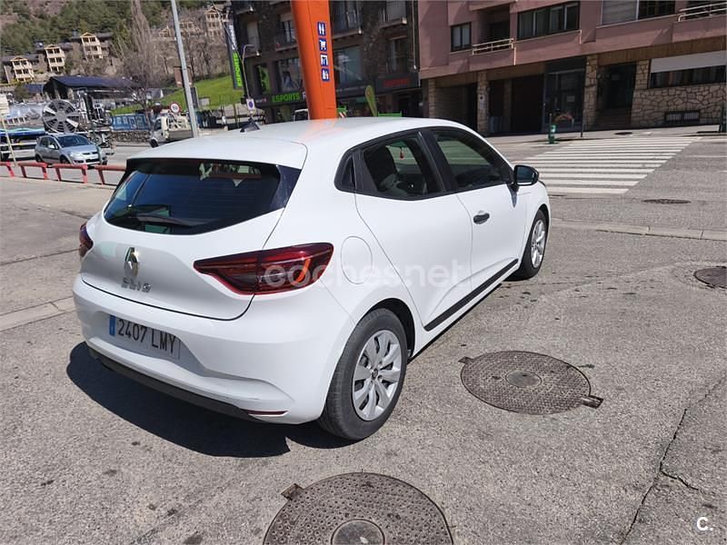 Usado Renault Clio V Intens 100 CV (73 kW) 2021 Blanco Berlina