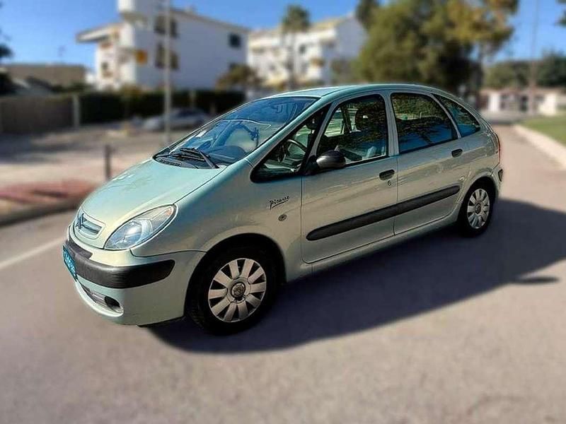 Usado Citroën Xsara 90 CV (66 kW) 2005 Gris Utilitario