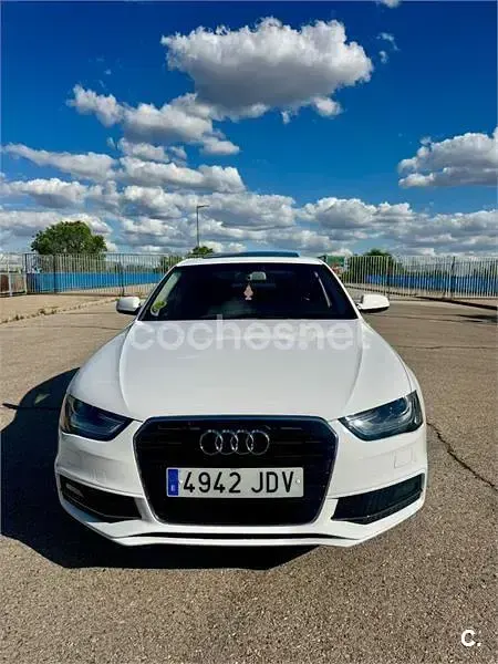 Usado Audi A4 S-Line 150 CV (110 kW) 2015 Blanco Familiar
