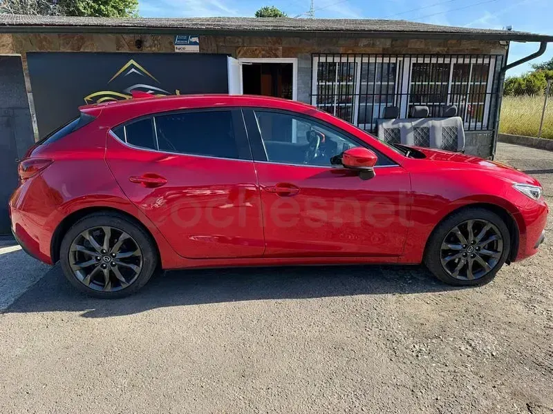 Usado Mazda 3 150 CV (110 kW) 2016 Rojo Berlina