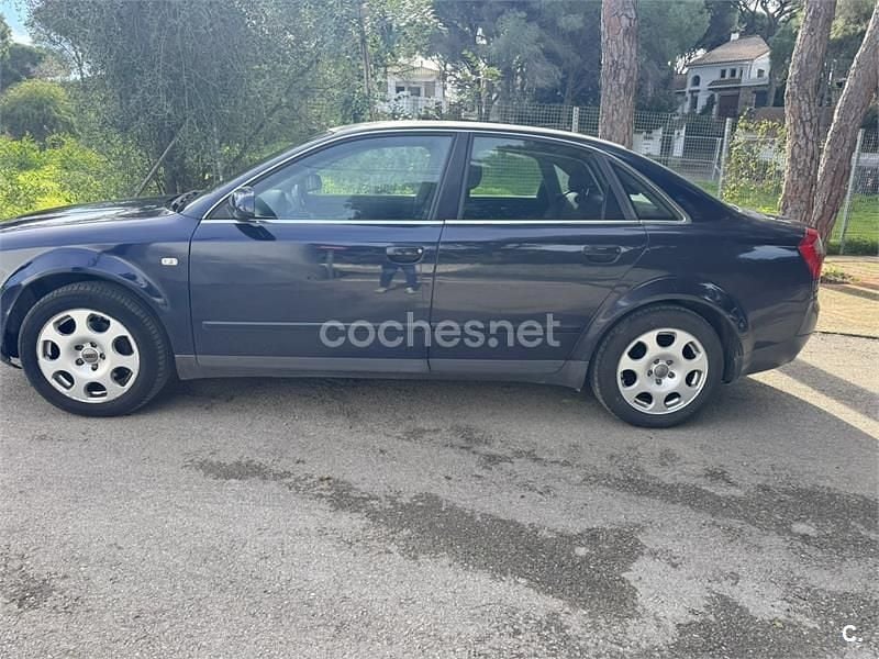 Azul Usado 2004 Audi A4 Berlina | 2400 € (Buen precio) - Imagen 1/4