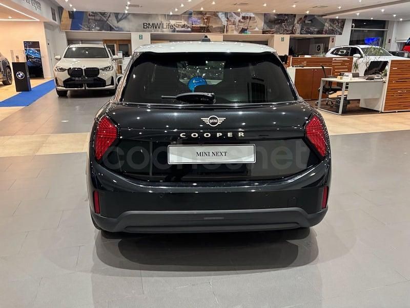 Usado Mini Cooper 114 kW (156 CV) 2025 Negro Utilitario