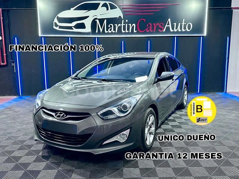 Gris / plata Usado 2014 Hyundai i40 Berlina | 8999 € (Precio justo) - Imagen 1/4