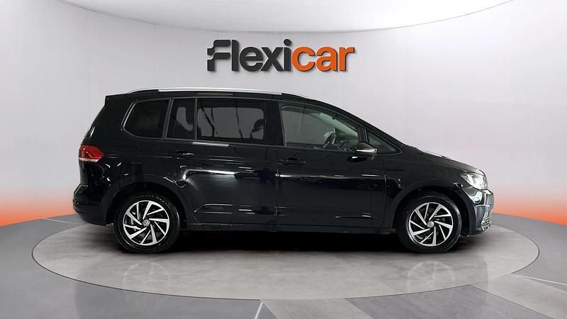 Usado VW Touran Business 116 CV (85 kW) 2019 Negro Monovolumen