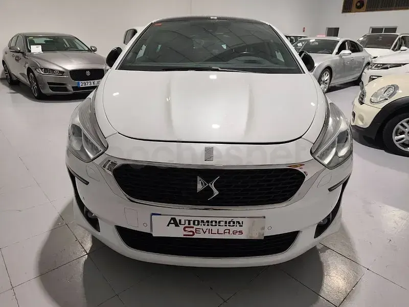 Usado DS Automobiles DS5 Design 120 CV (88 kW) 2017 Blanco Utilitario
