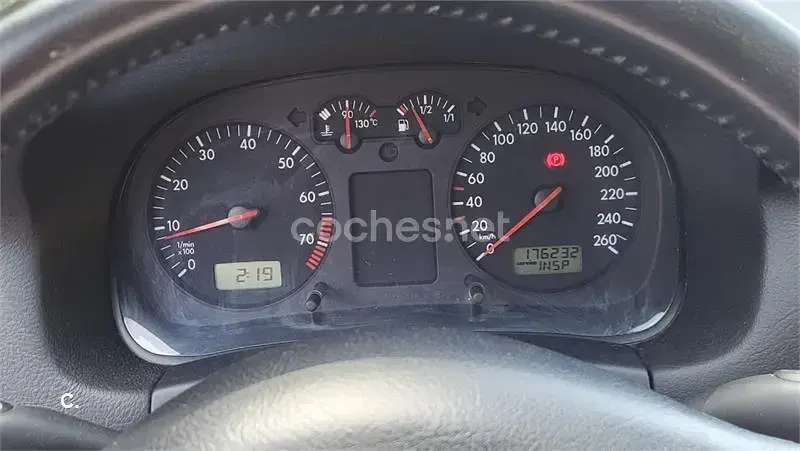 Usado VW Golf III S 75 CV (55 kW) 1999 Blanco Berlina