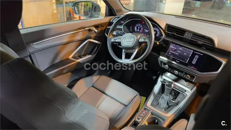 Usado Audi Q3 S-Line 150 CV (110 kW) 2019 Gris / plata SUV